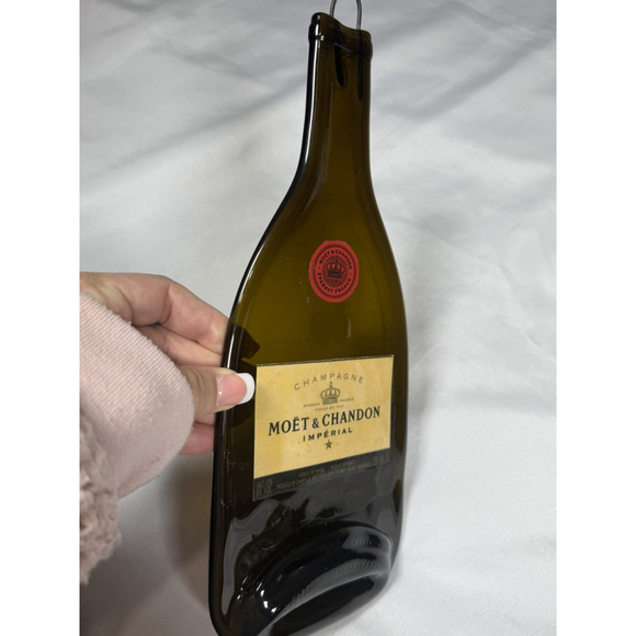Moet & Chandon Imperial Bottle Wall Hanging Decorative Flat Green/Brown Glass - Picture 2 of 10
